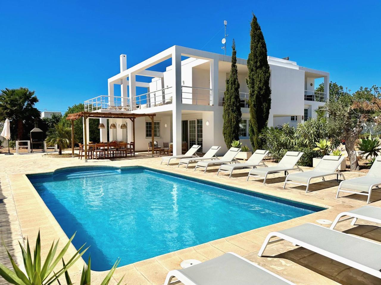 Villa In Playa Den Bossa, 5 Min Supermarketbbq Sant Jordi de ses Salines Exteriér fotografie